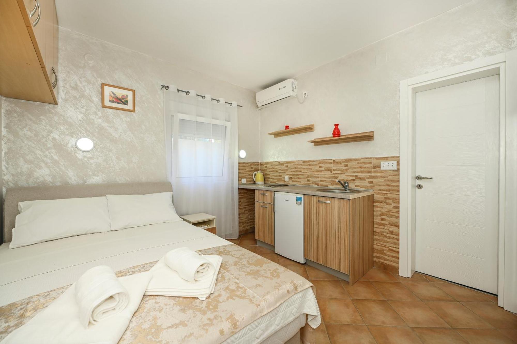 Villa Lux Rajovic Будва Екстериор снимка